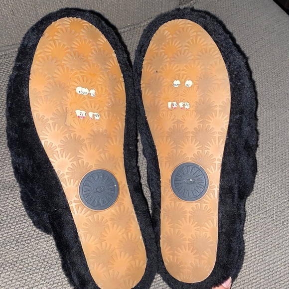 UGG - Picture 11 of 12